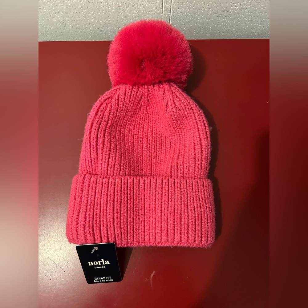 Norla Canada Women's Pink Knit Toque with Pom Pom NWT